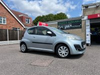 PEUGEOT 107