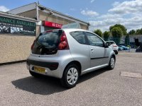 PEUGEOT 107