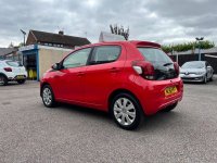 PEUGEOT 108
